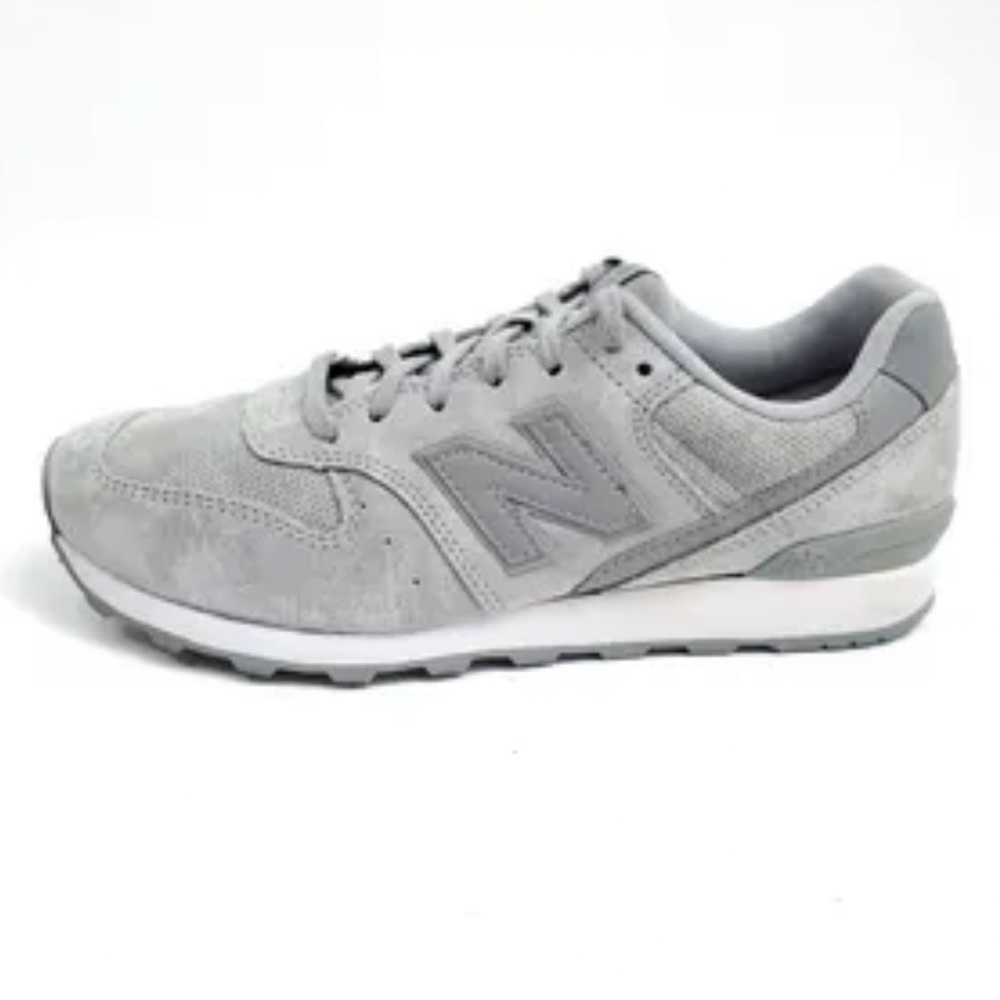 New Balance Classic Women’s Gray Suede Running Sneakers